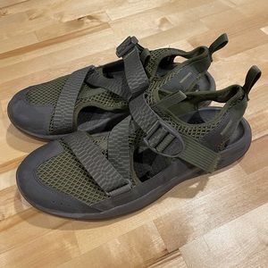 EUC!!! Chaco Odyssey Sandal men’s 11